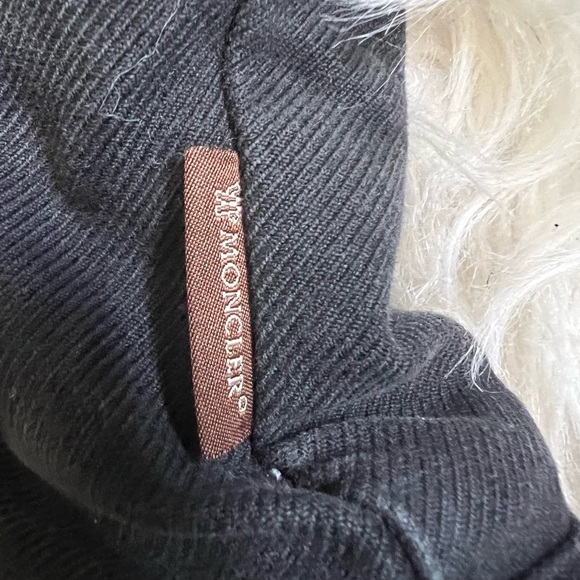 Moncler Crop Jacket - Picture 16 of 16